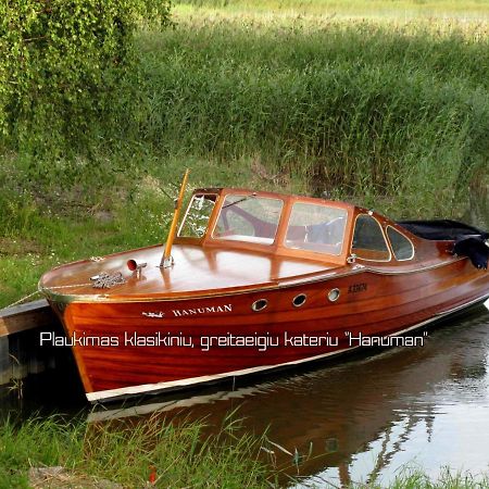 Отель "Om" Yacht Нида Экстерьер фото