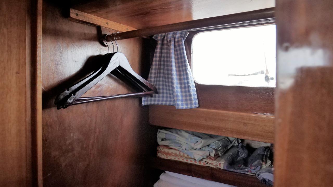 Отель "Om" Yacht Нида Экстерьер фото