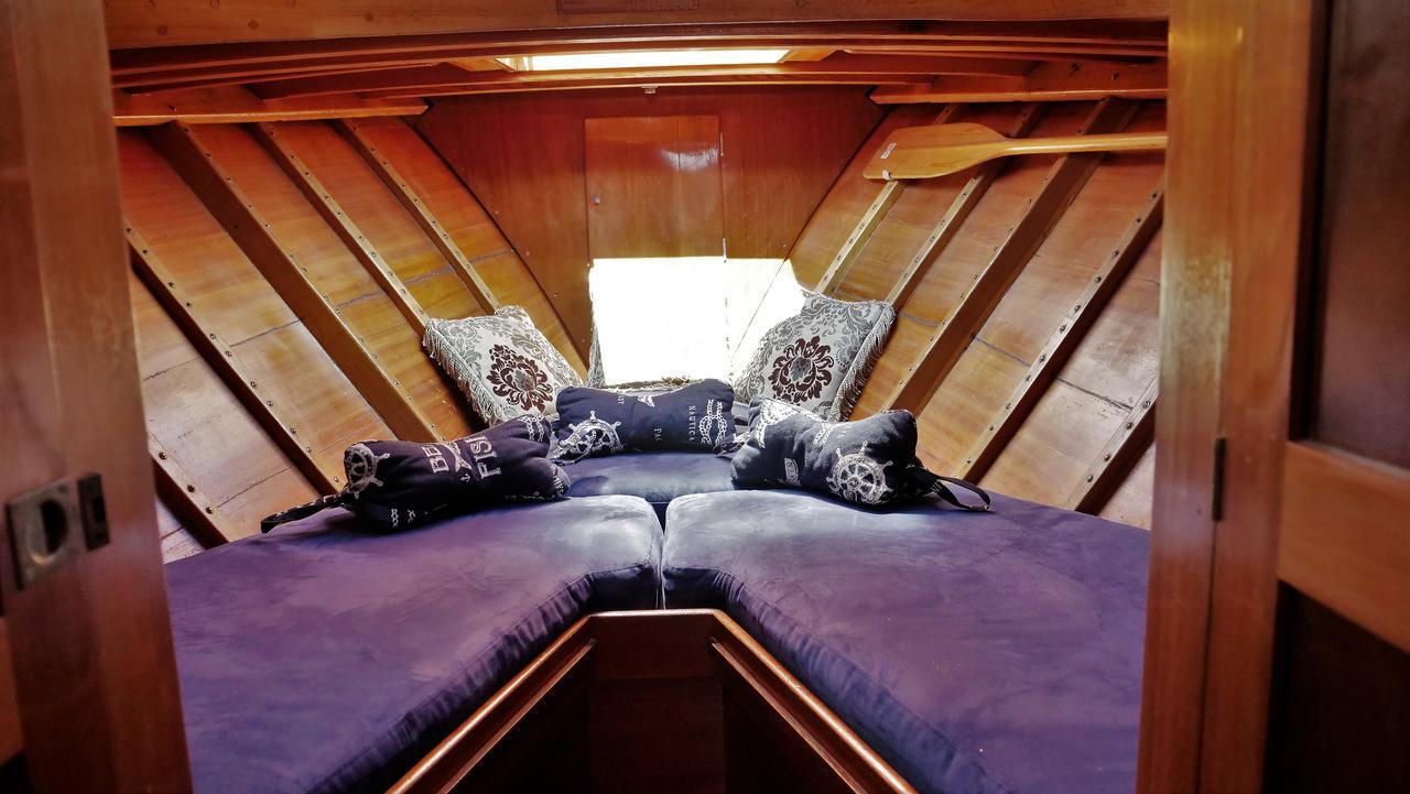 Отель "Om" Yacht Нида Экстерьер фото