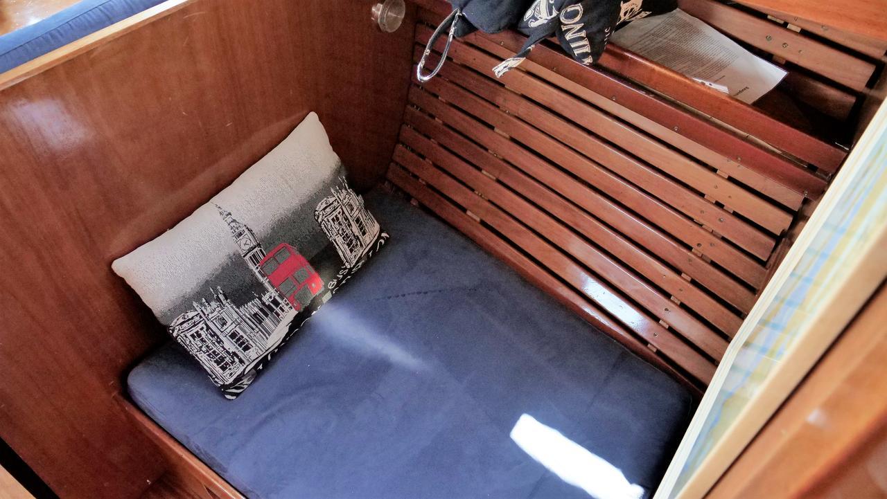 Отель "Om" Yacht Нида Экстерьер фото